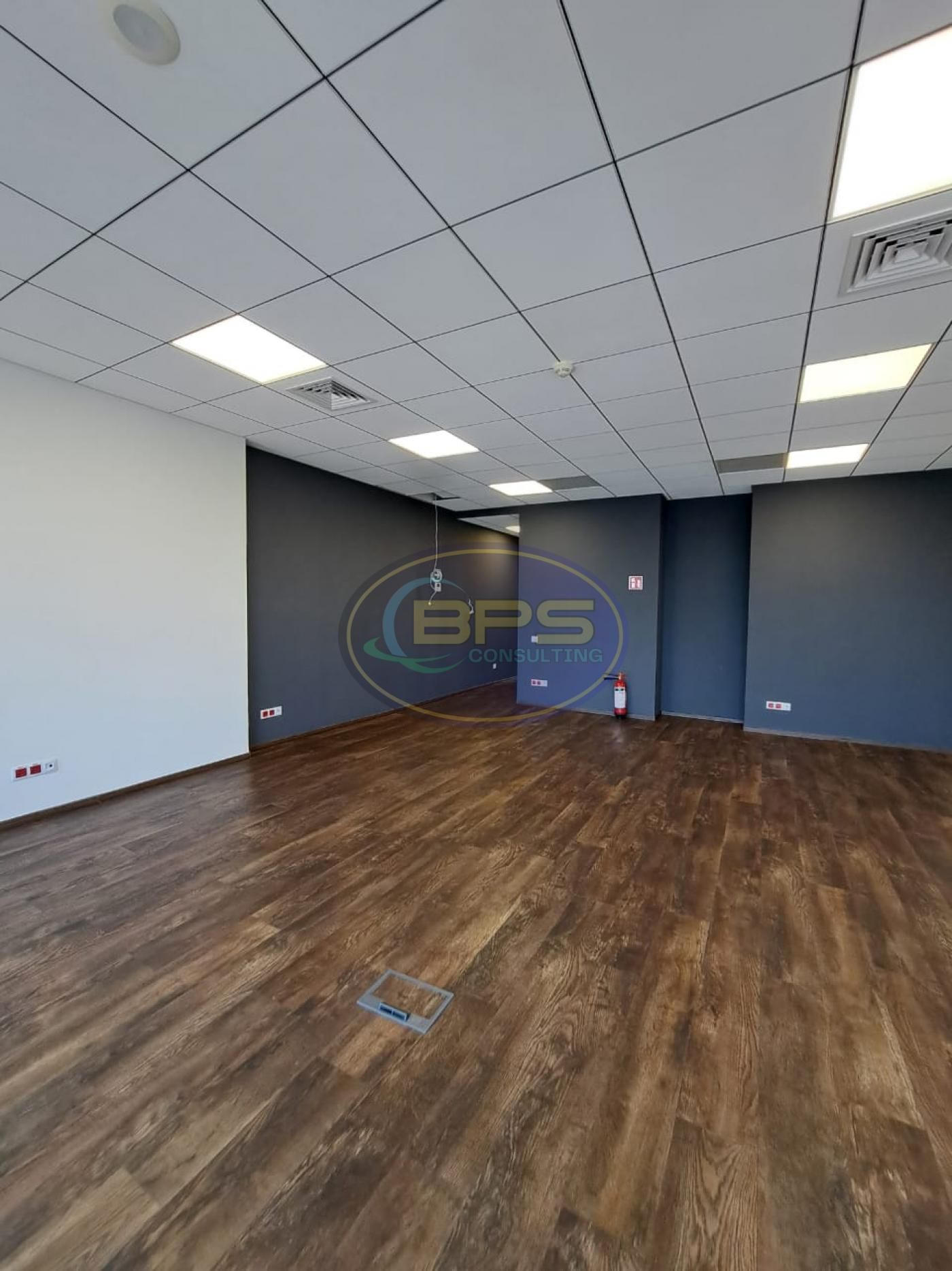Преміальне офісне приміщення в центрі — 500 м²