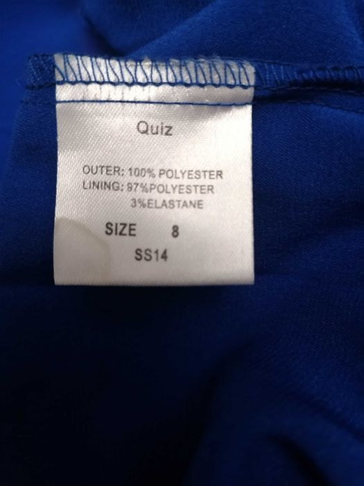 Vestido comprido azul, Quiz