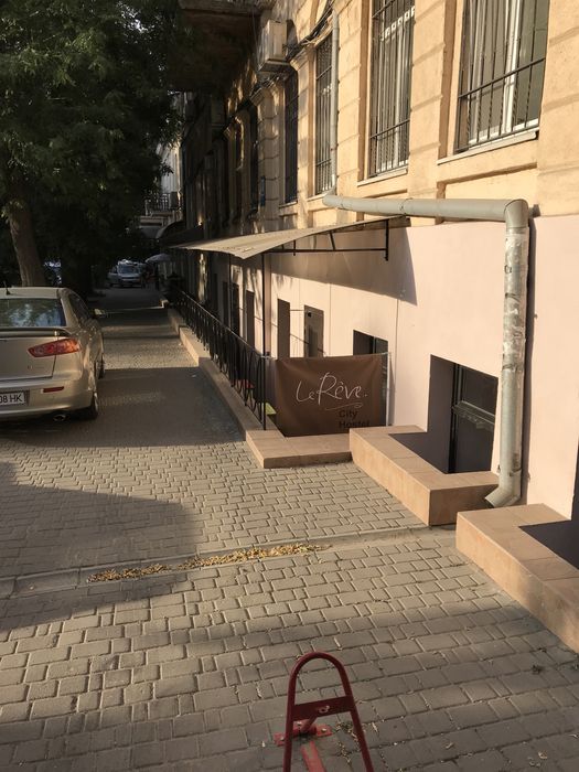 Продам действующий бизнес хостел  202 м2!