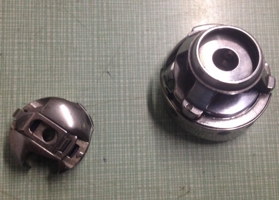 Pfaff . Зигзаг челнок оригинал