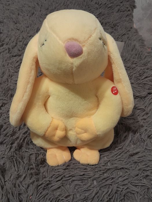 М'яка іграшка-зайчик який дихає.