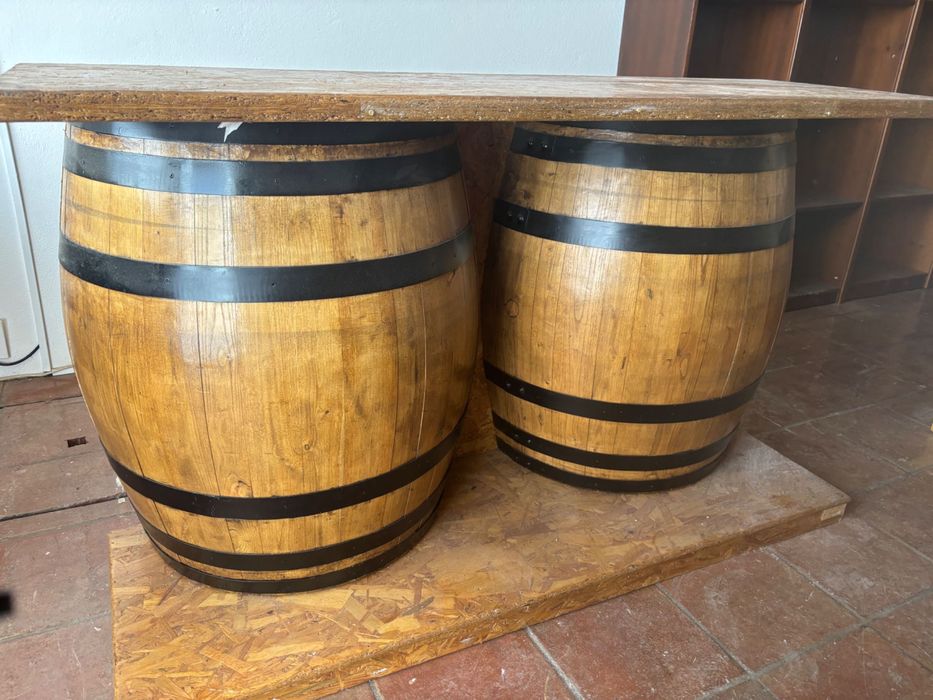 Balcão pipas bom estado