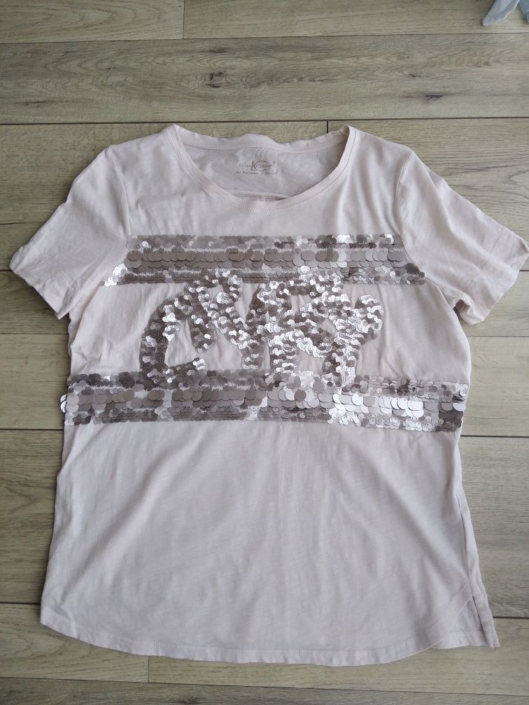 Pudrowy t-shirt bogato zdobiony cekiny rozmiar 38/40