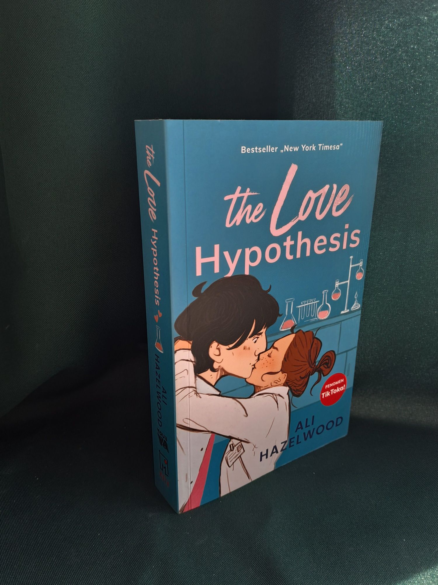 Książka "The love hypothesis" Ali Hazelwood