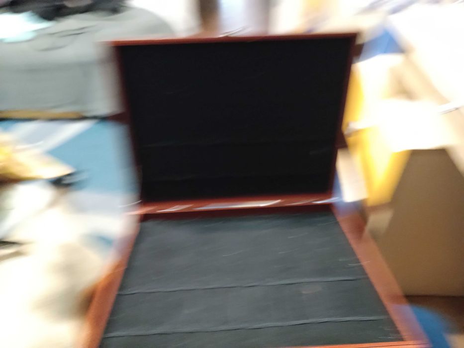 Дерев'яна коробка