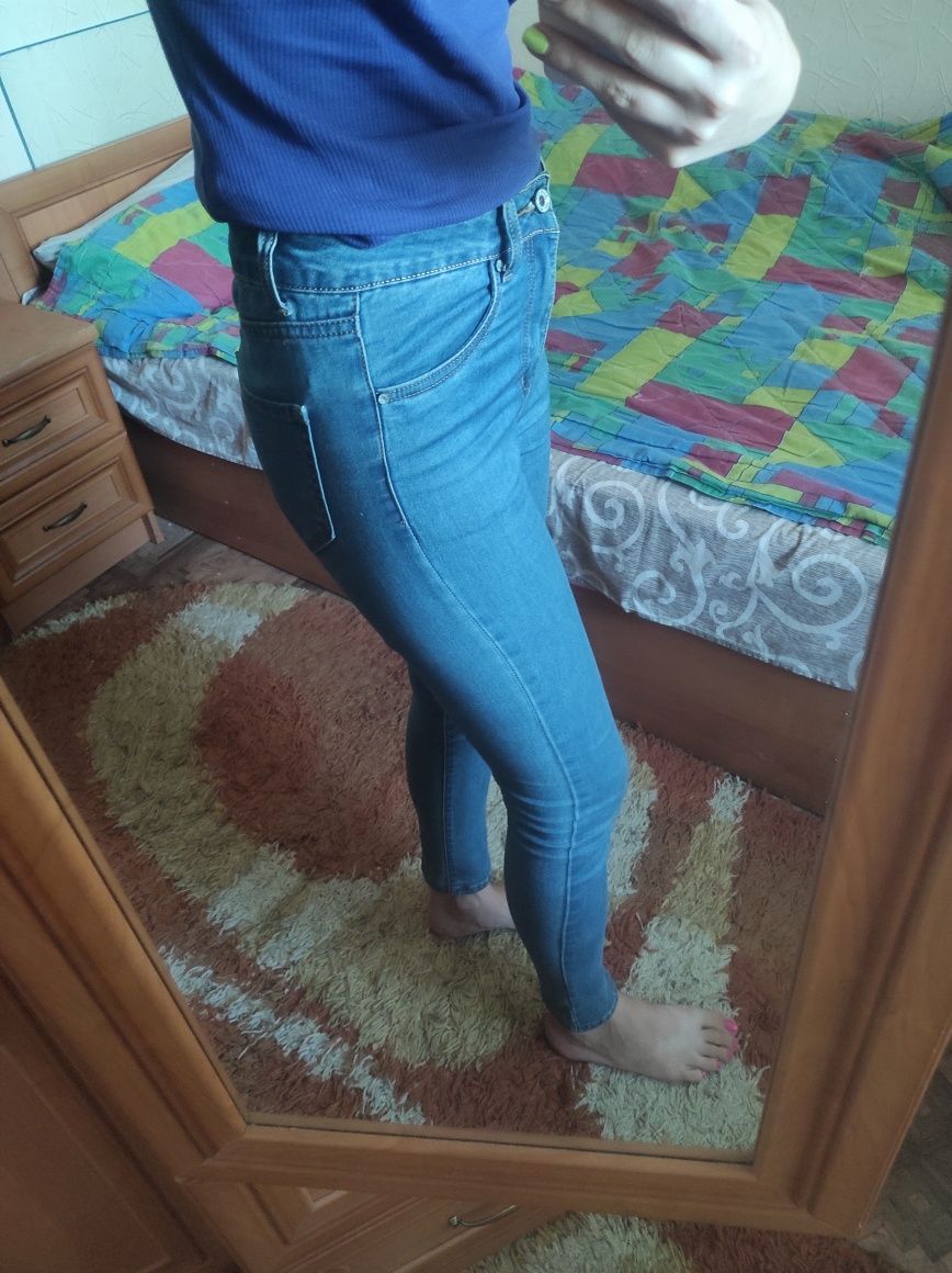 Сині джинси скіні 29 розмір