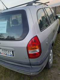 Opel Zafira 2002 rok 1.8 benzyną