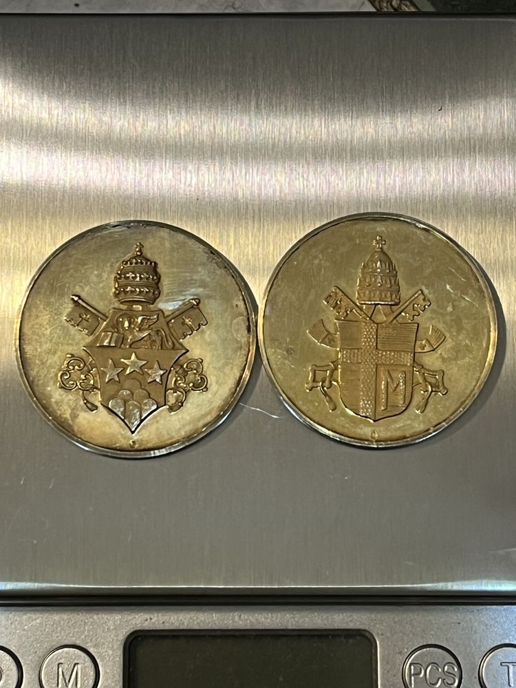 2 medalhas vaticano