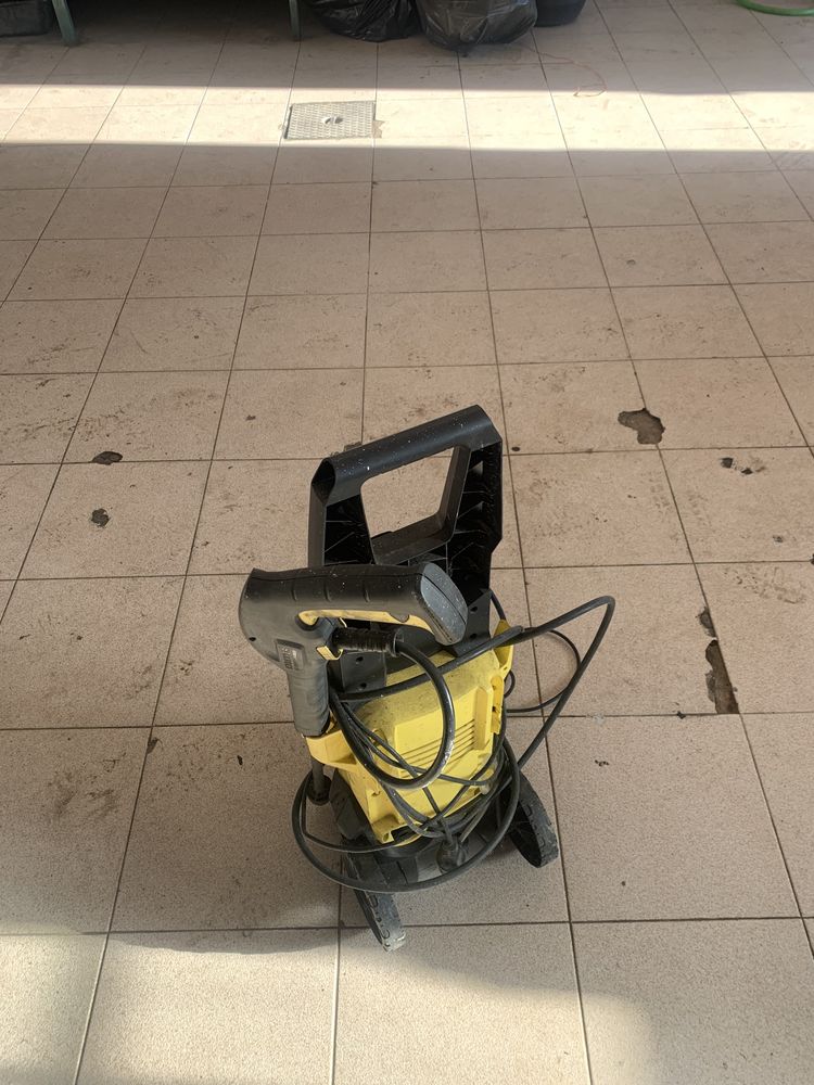 Máquina de pressão Karcher