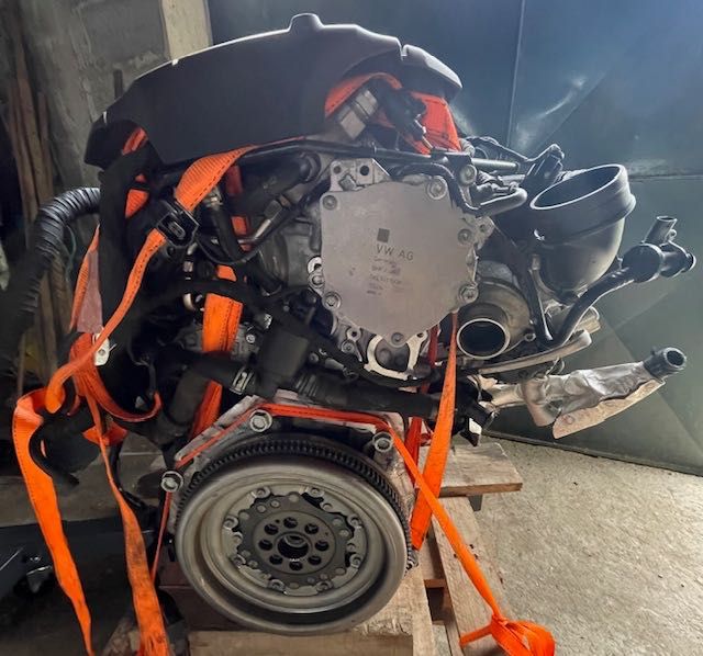 Motor golf  7 GTI 2.0. TSI CHHA