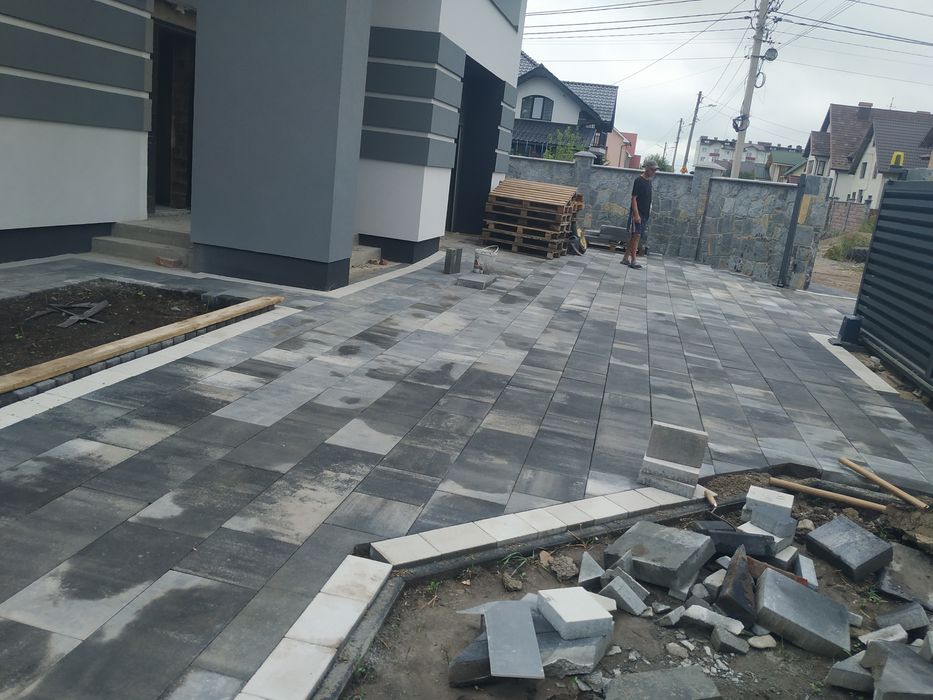 Укладання Бруківка Укладка Встановлення Бруківки