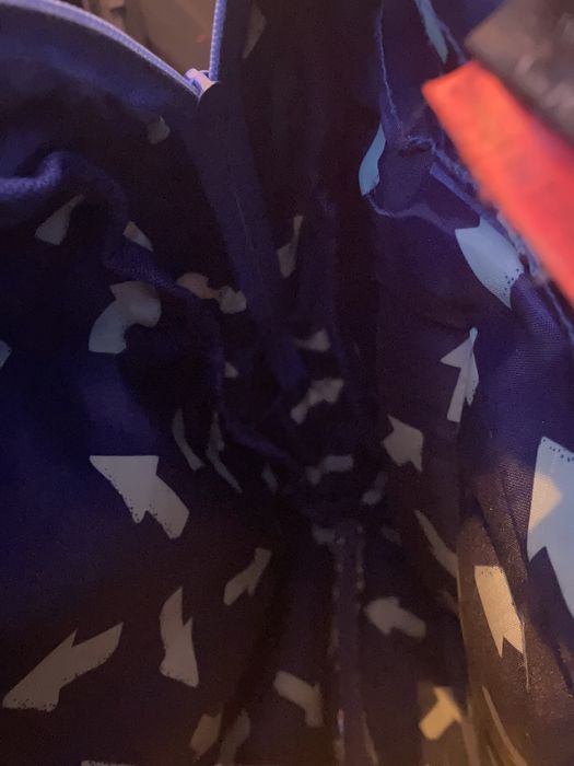 Plecak szkolny Topgal niebieski w strzałki, pojemny 4 komory