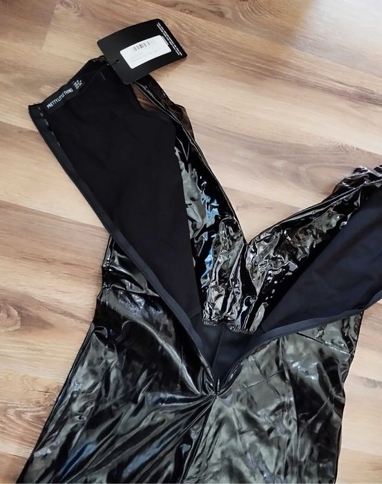 lateksowy kombinezon S latex suit dopasowany obcisły goth costume