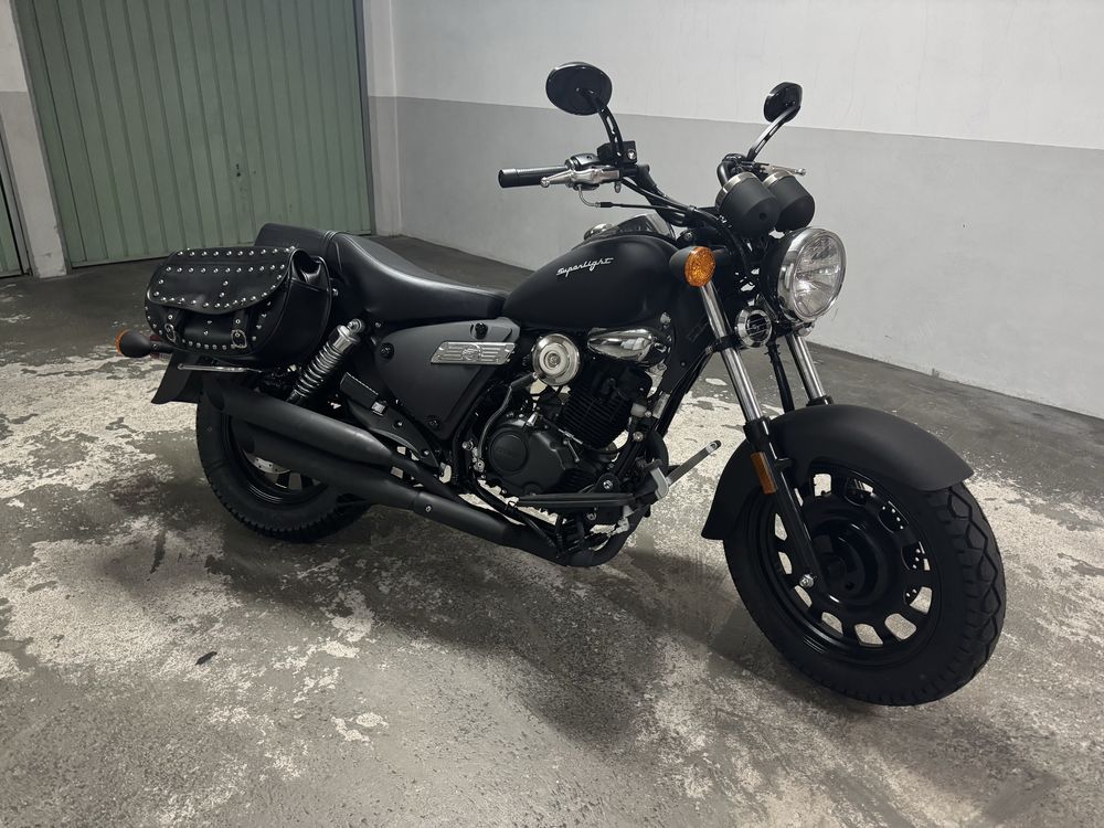 Keeway Superlight 125