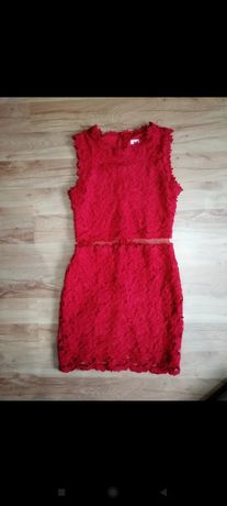 Czerwona sukienka rozmiar M