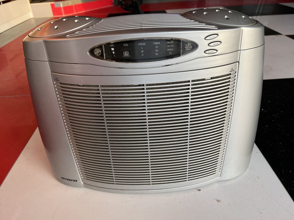 Oczyszczacz powietrza Hepa Air Purifier 681 EPU 82H