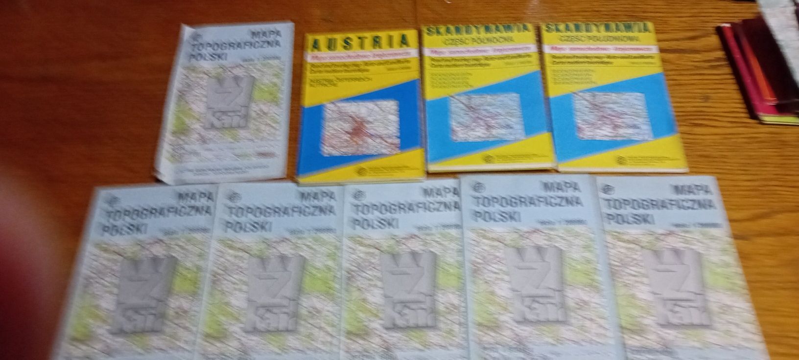 Zestaw map topograficznych Polski 6szt i mapy Skandynawii i Austrii 3