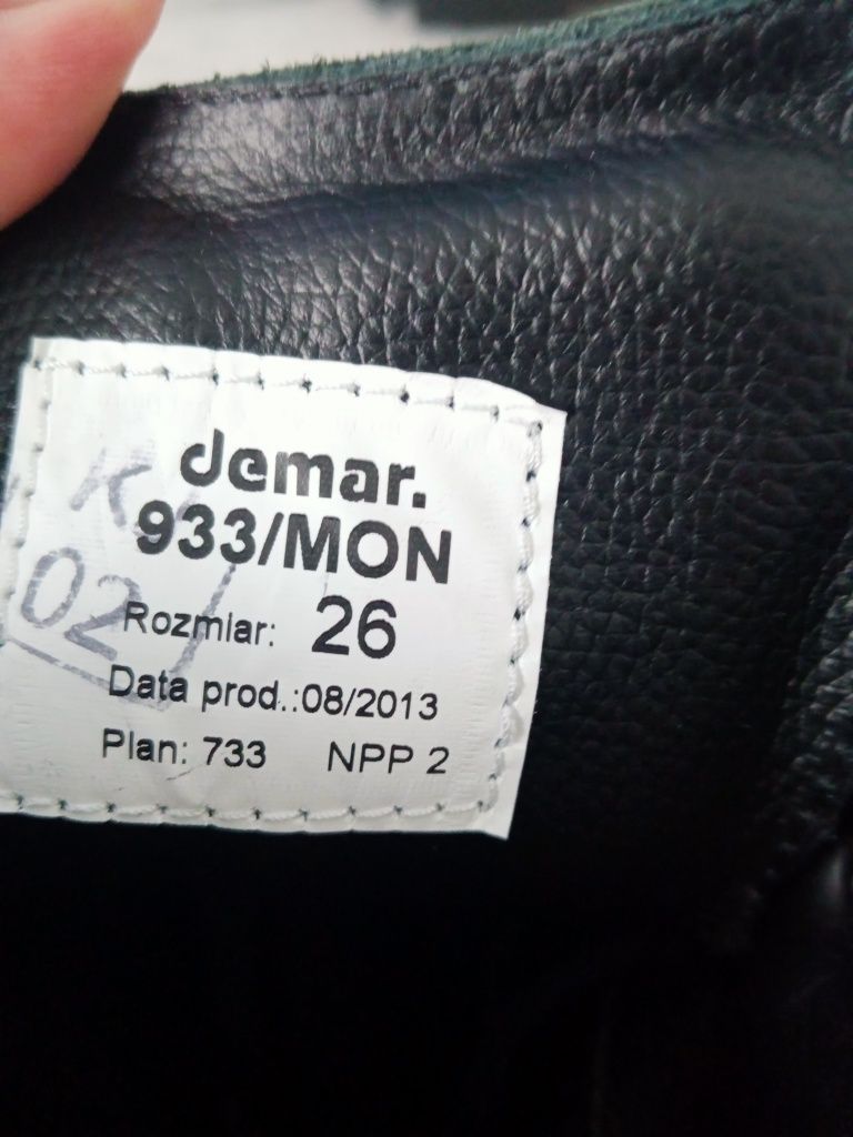 Wojskowe buty zimowe demar wzór 933