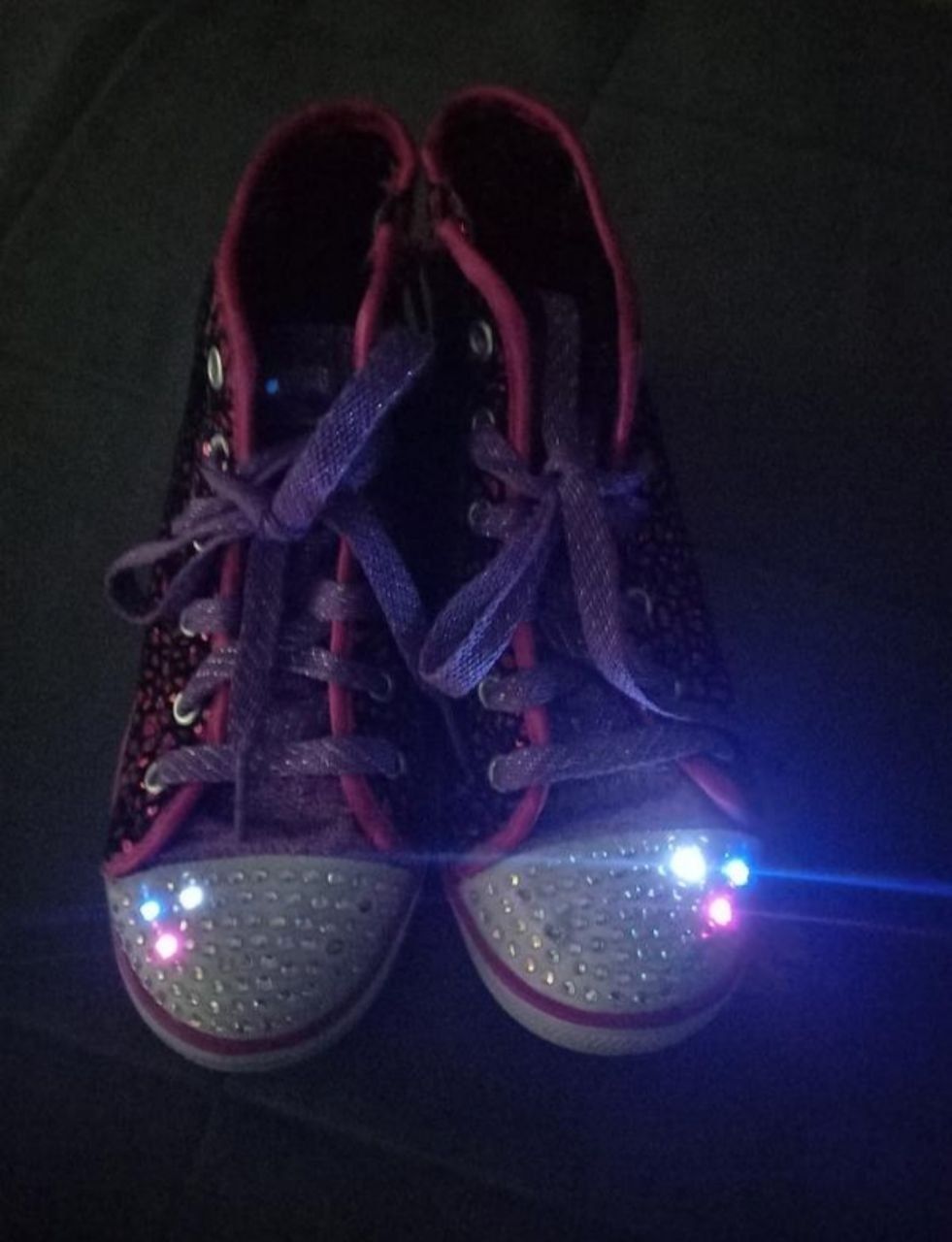 Кеди на дівчинку, що світяться Skechers