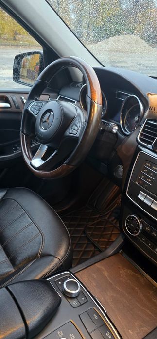 Mercedes Benz GLS class 2016