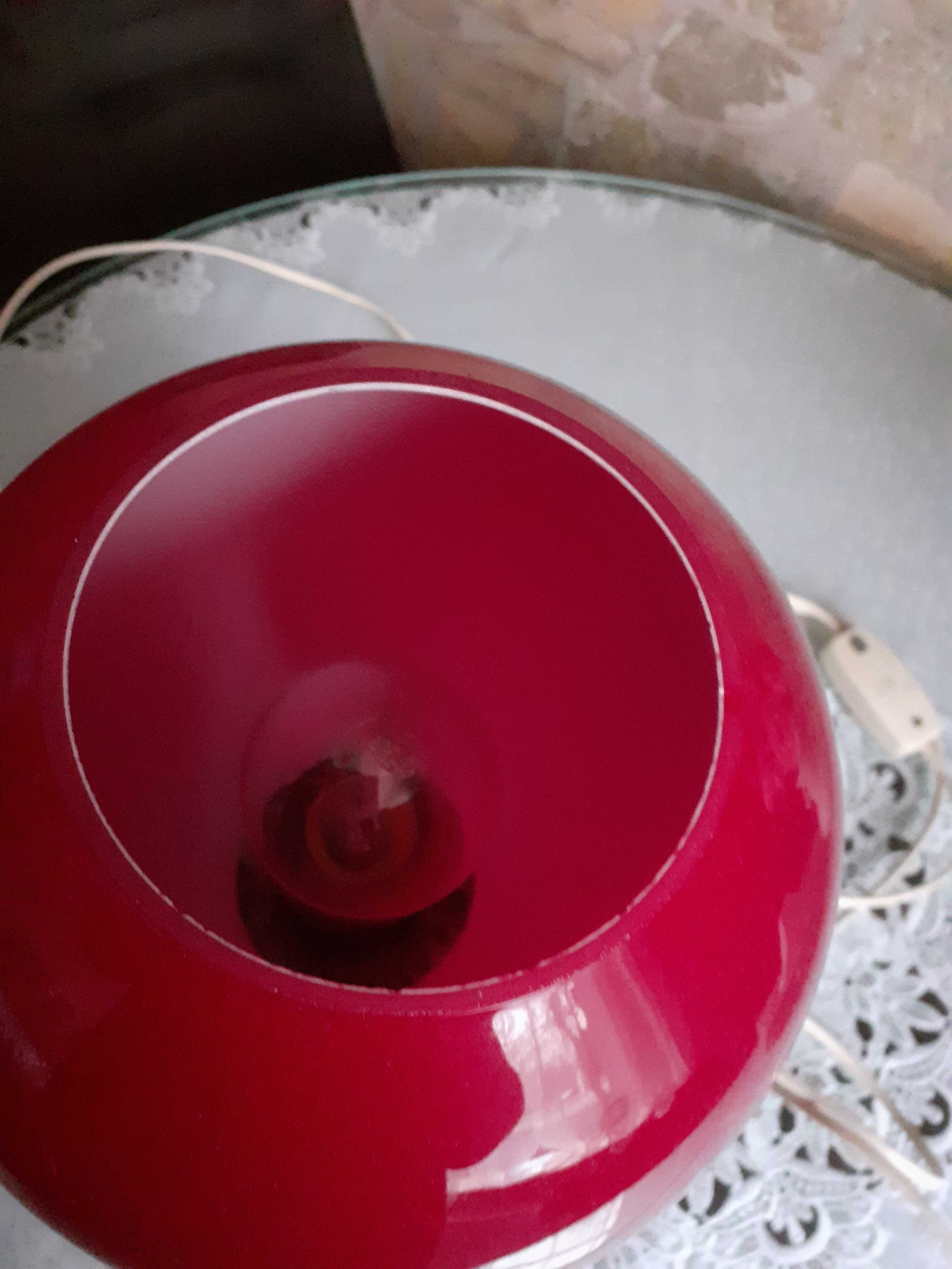 Lampa stolowa czerwona