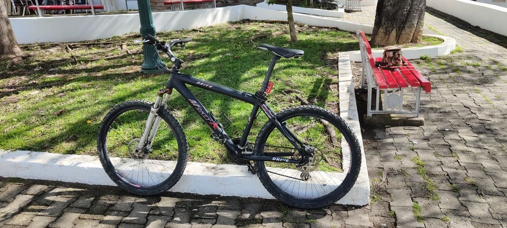 Vendo bicicleta com pouco uso