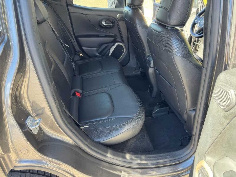 Jeep Renegade Limited      2016