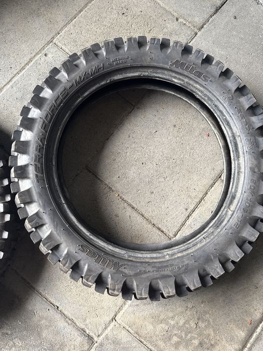 Мото шина 80/100/12 mitas зад 60/100/14 maxxis перед