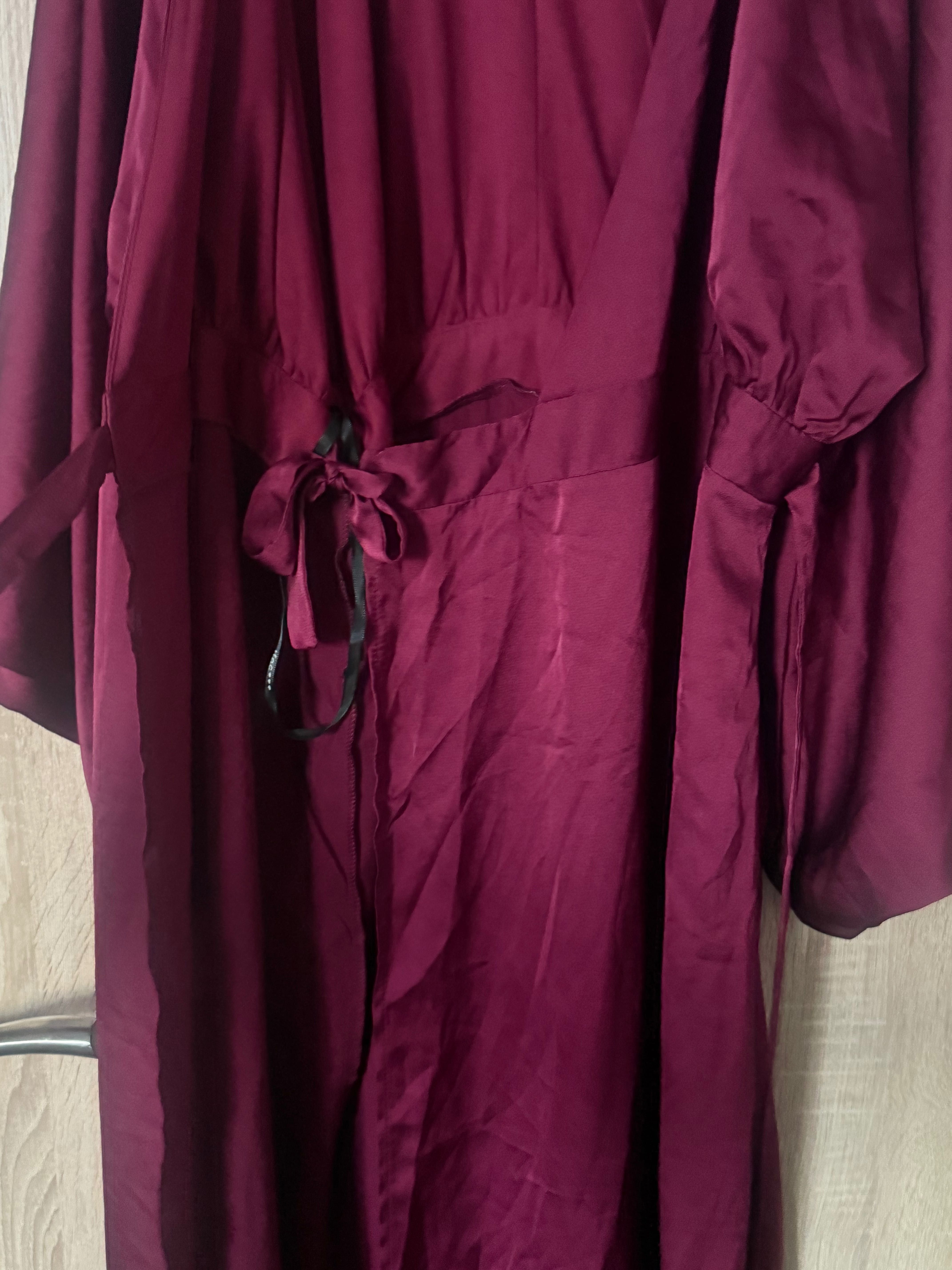 Suknia wieczorowa studniówka Bridesmaid Kimono TFNC rozm. M
