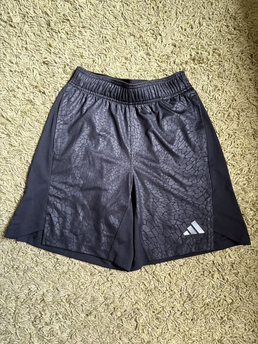 ОРИГІНАЛ ШОРТИ Adidas Workout pu print