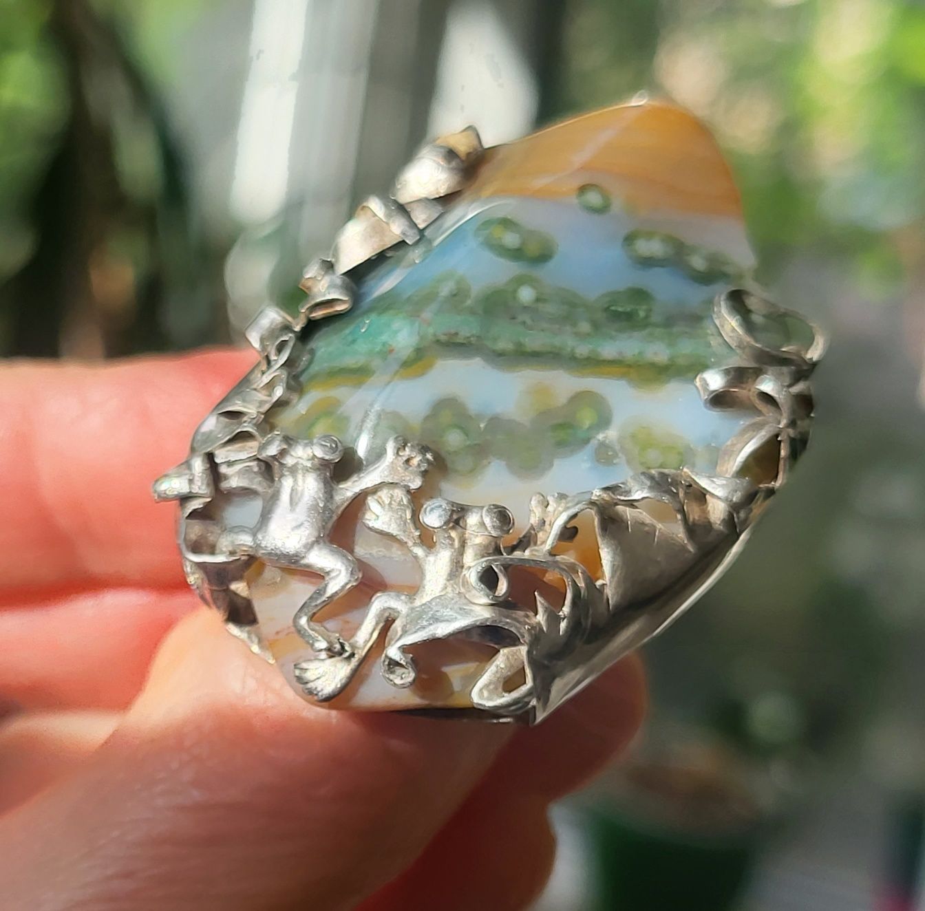 Масивне срібне авторське кільце з натуральним каменем