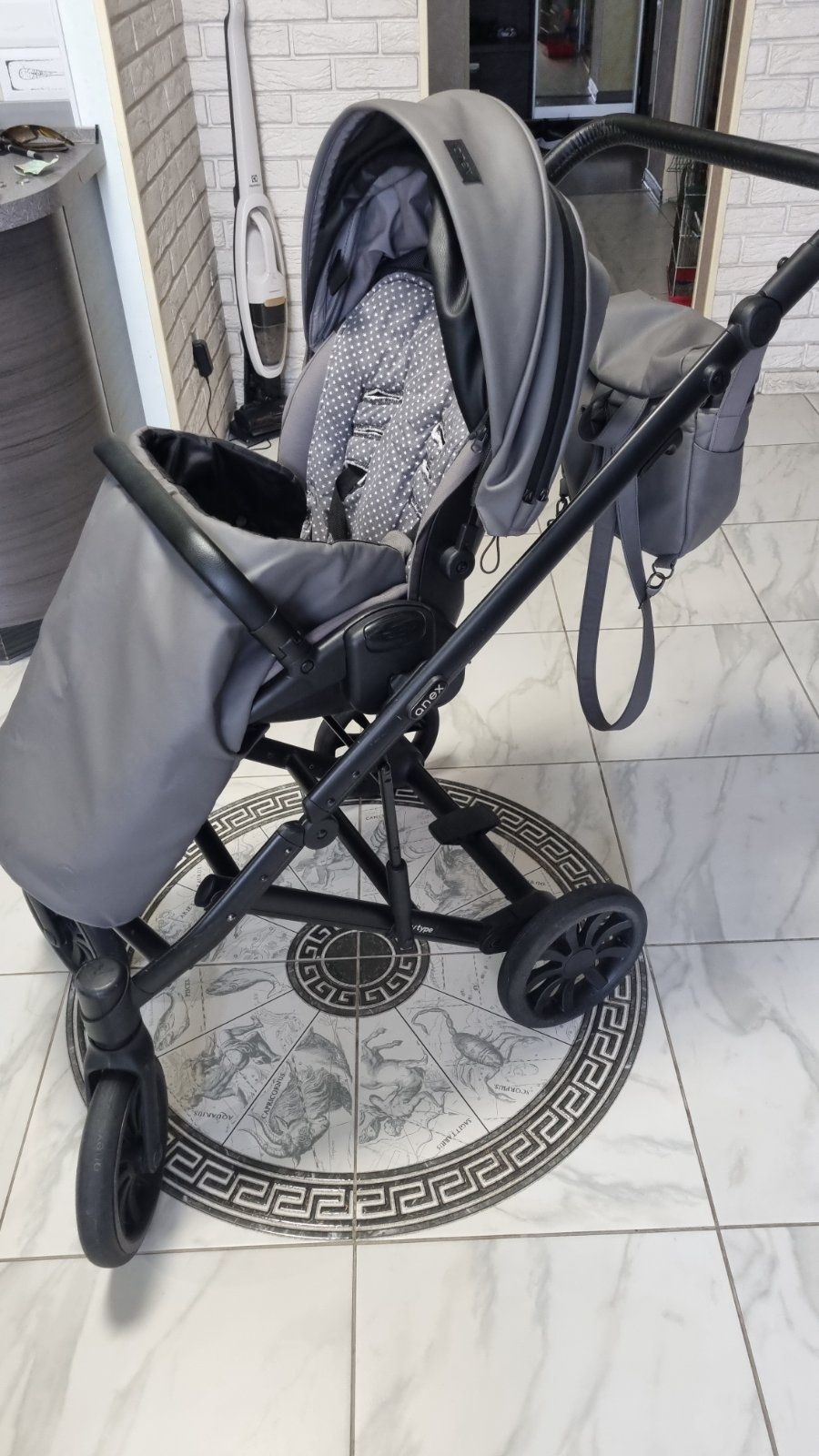 Продам дитячу коляску Anex e/type.