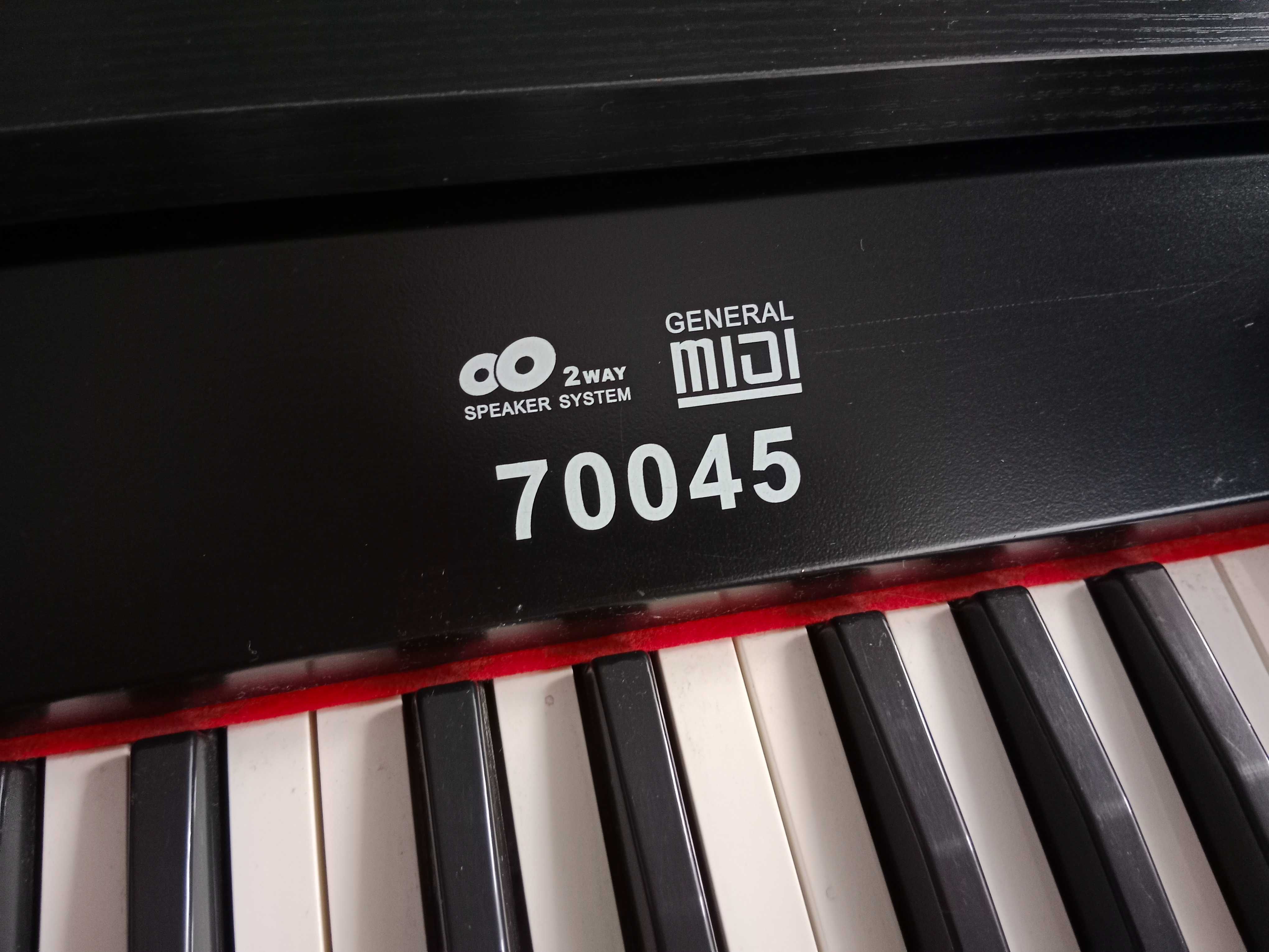 Pianino cyfrowe 70045