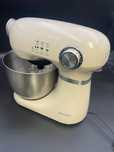 Robot kuchenny planetarny 1000W
Model Bergner BG-51157