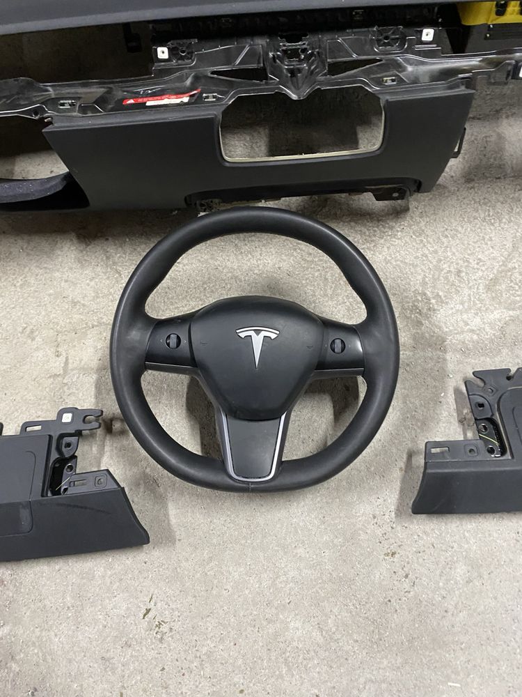 Tesla m Y Airbeg 2020-2023 подушка штора кермо торпеда ноги пасажир