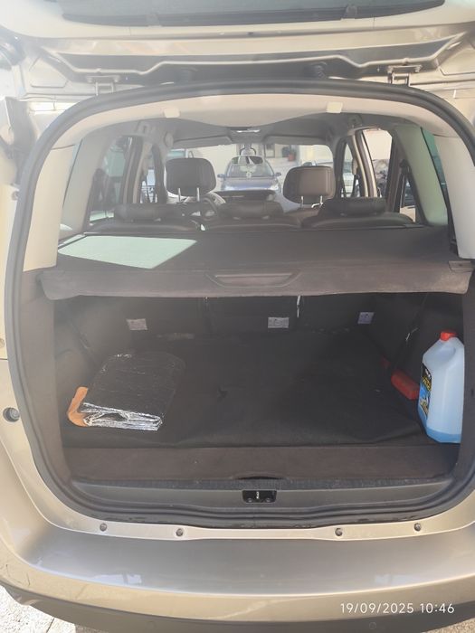 Vendo Renault Scenic sete lugares