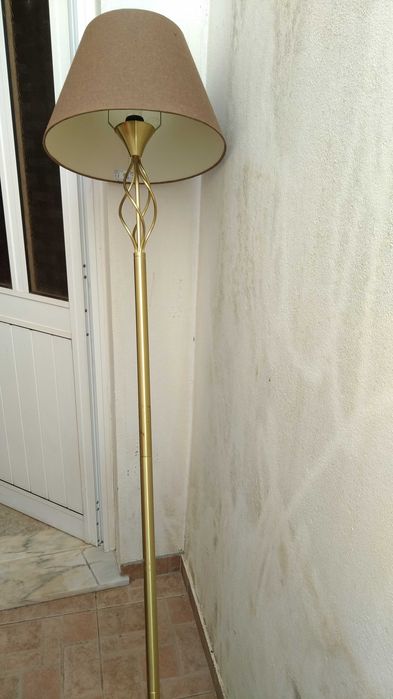 Candeeiro de Pé alto