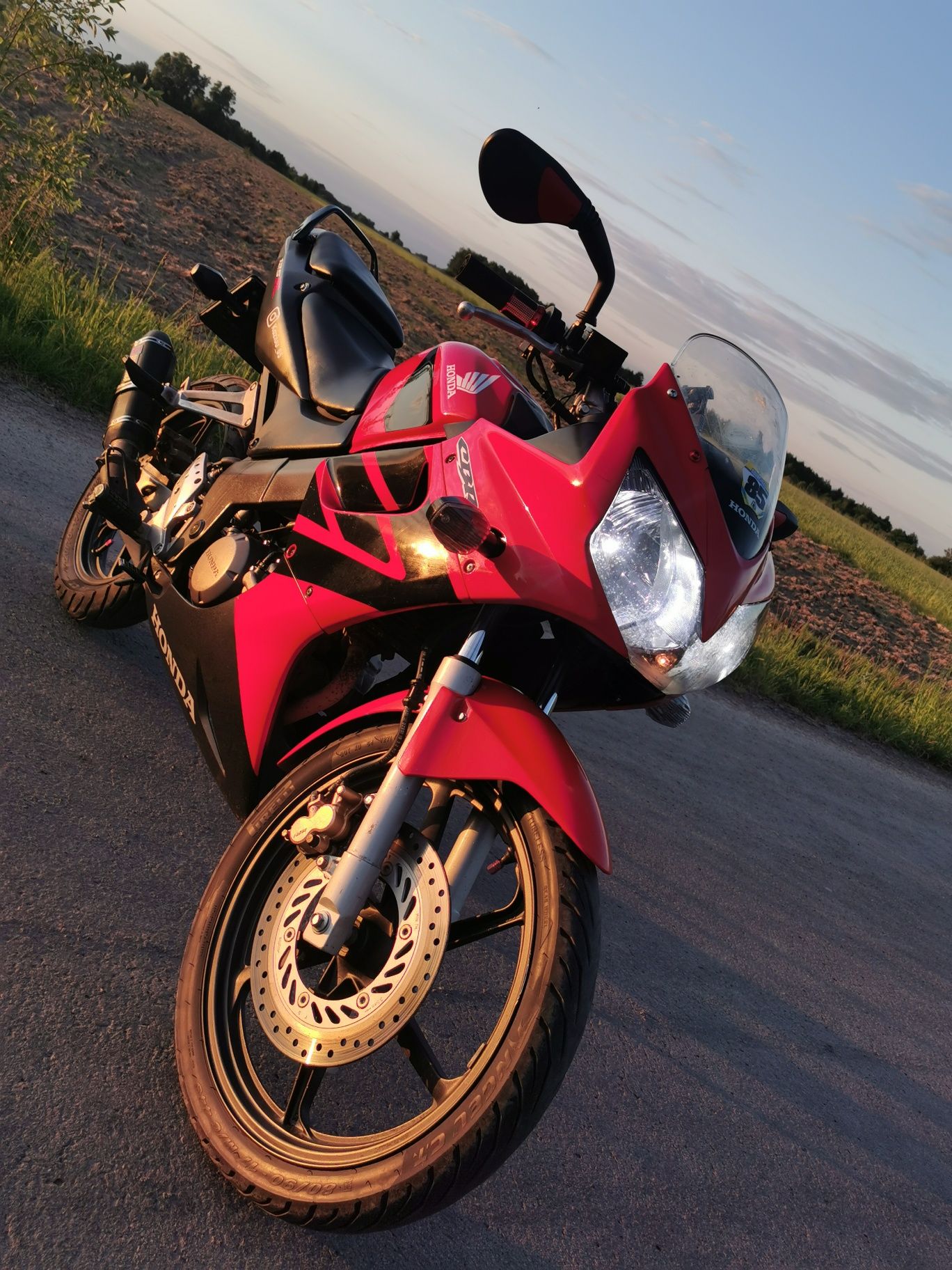 Honda cbr 125 mega stan jak nowa mocno doinwestowana