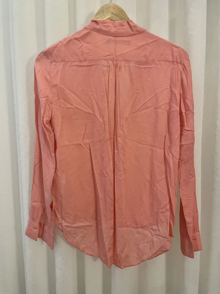 Camisa cor de rosa marca Zara