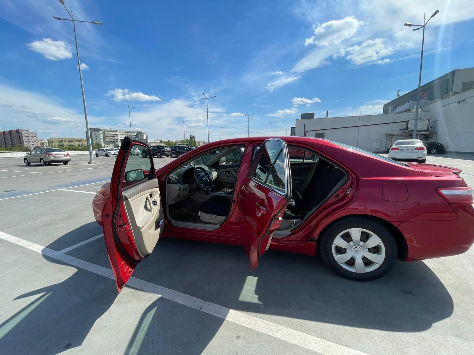 Samochody toyota camry