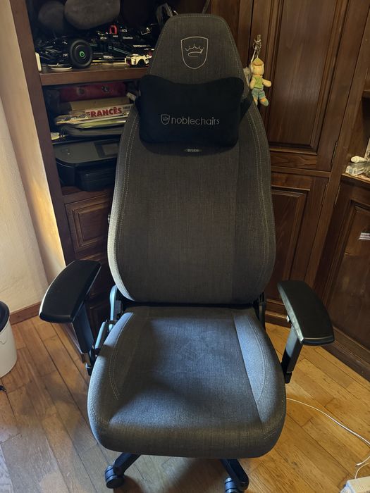 Noble Chairs Legend