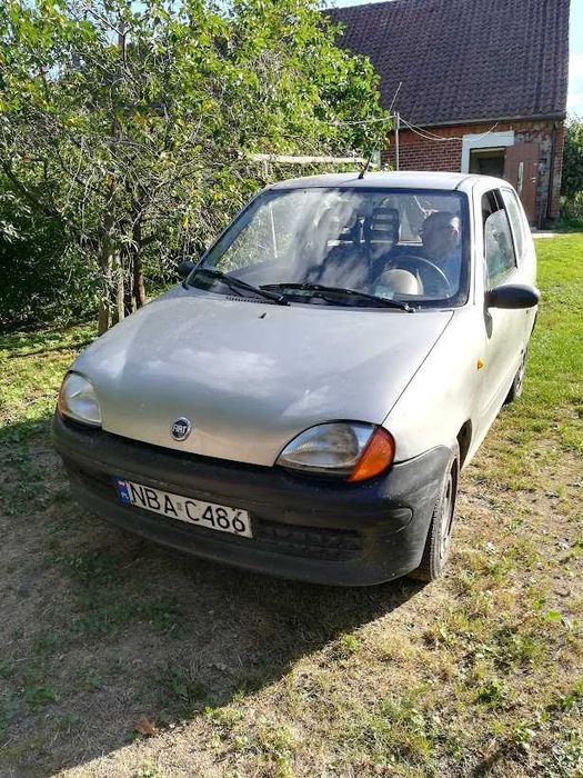 Seicento 0,9 na części