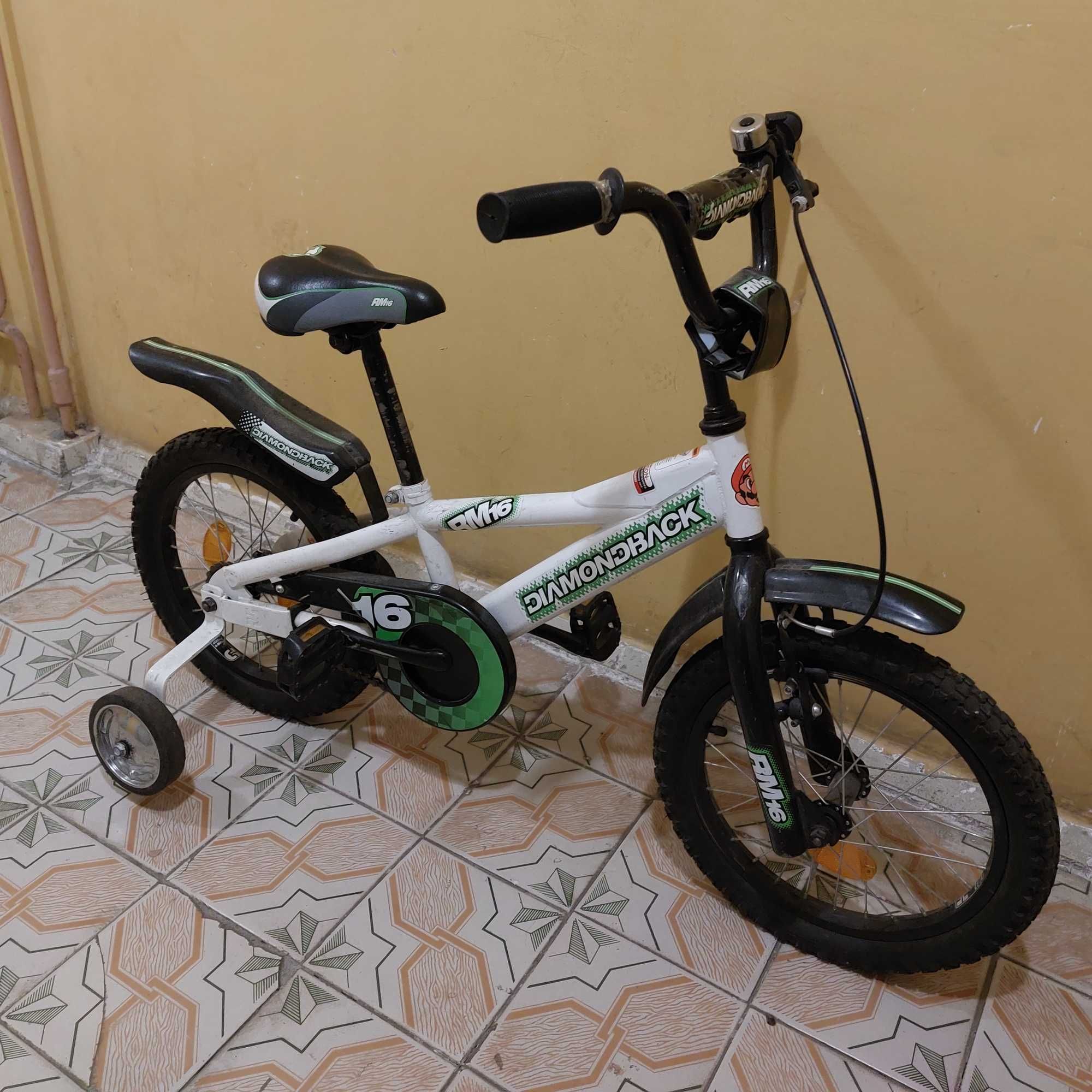Продається фірмовий дитячий велосипед "diamondback" в гарному стані.