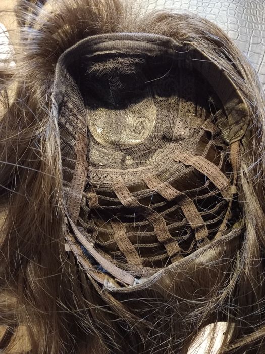 Peruka syntetyczna długie brąz włosy