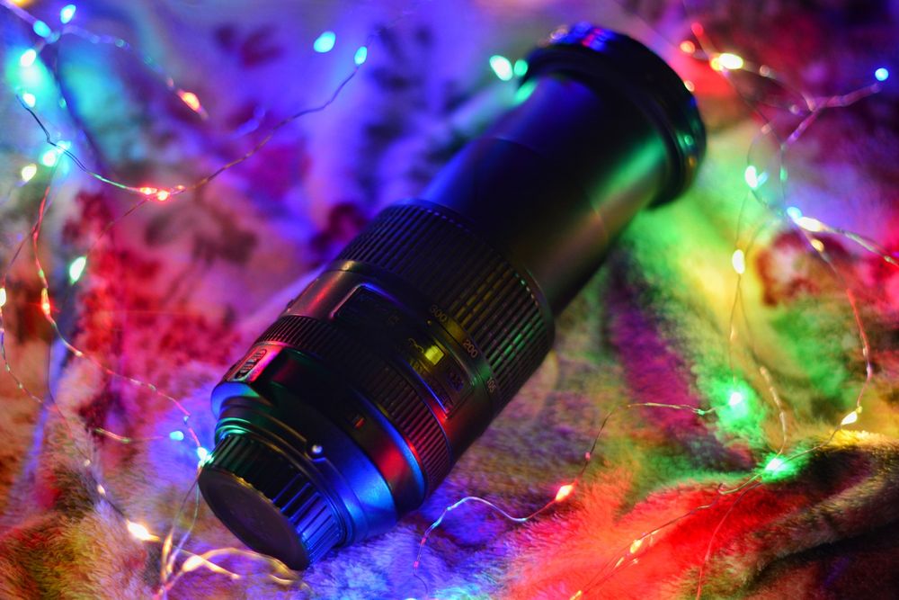 Об'єктивчик Nikon 18-300mm 3.5-5.6f