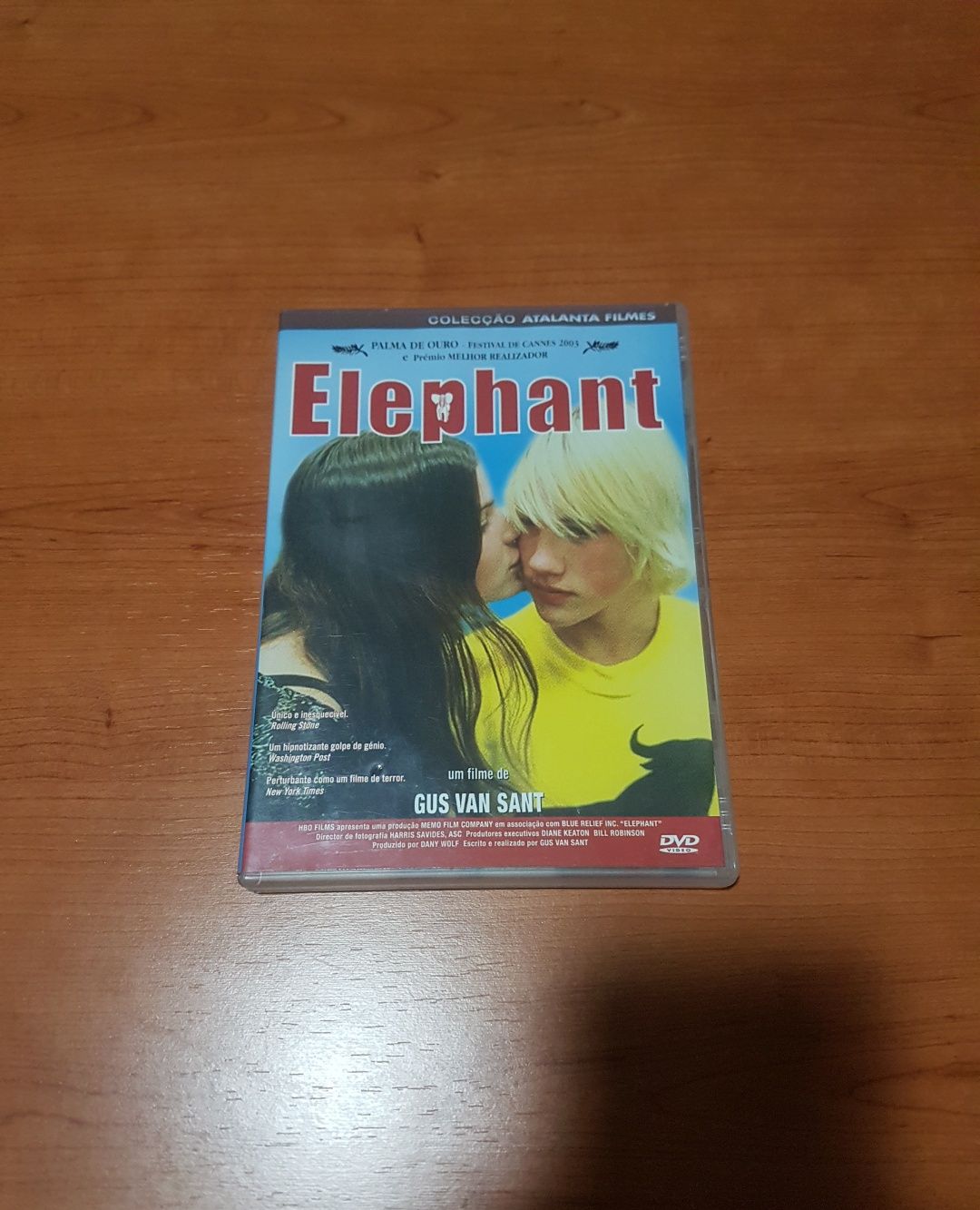 ELEPHANT (Gus Van Sant) Mais um dia normal de escola? Não vai ser...