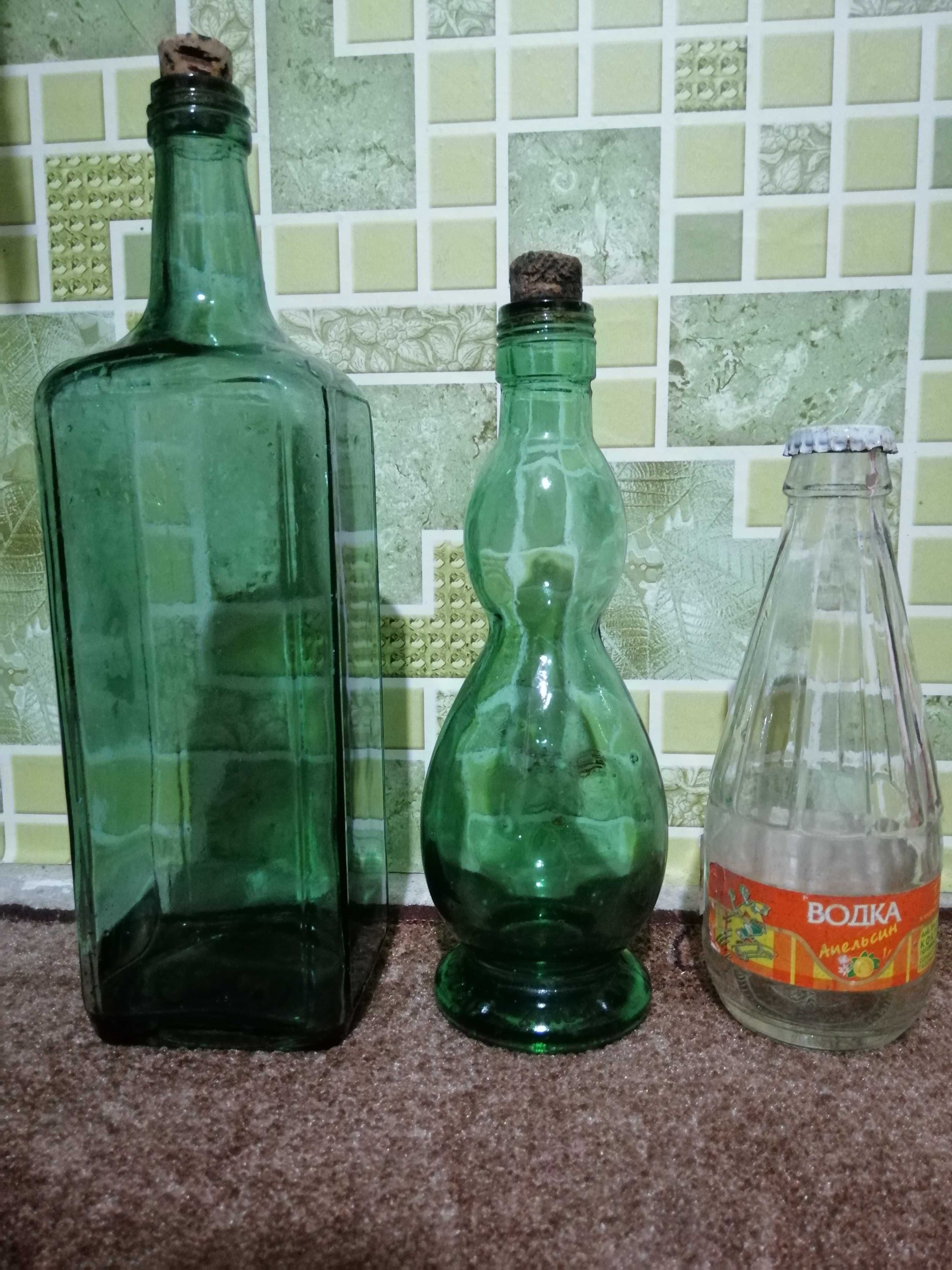 Бутылки СССР из под водки, ликёров, вина, пепси, зуп, миринда, пиво.