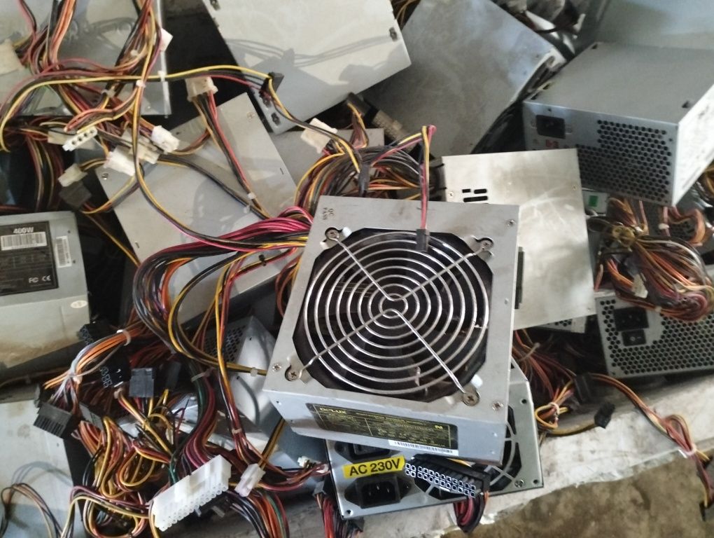 Продам блоки живлення 400w