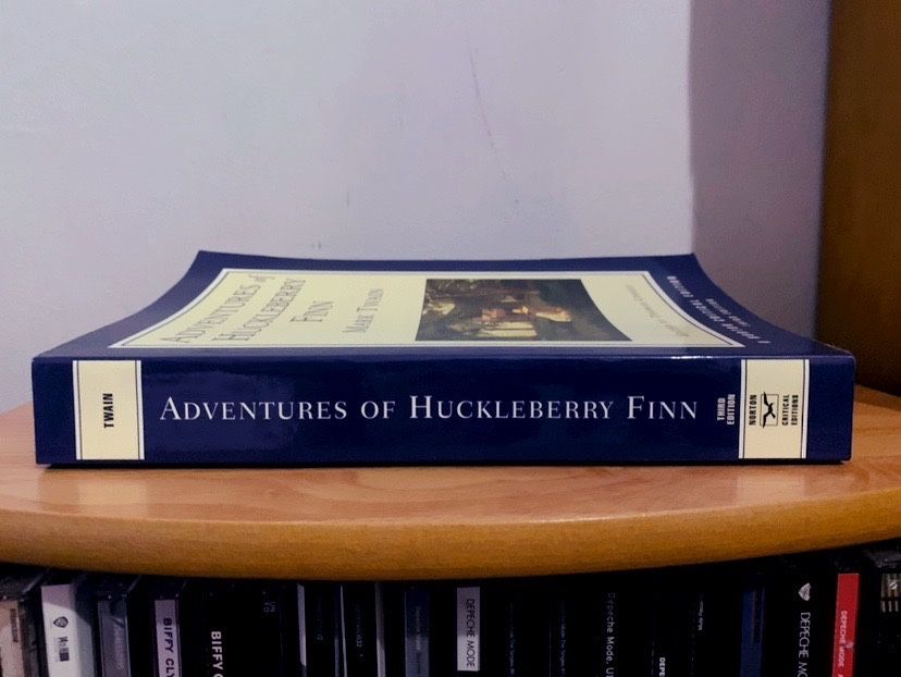 Mark Twain - The Adventures of Huckleberry Finn