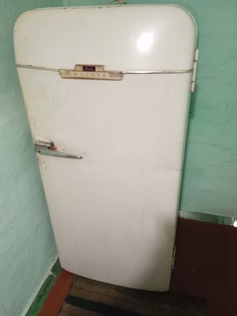 Холодильник ЗІЛ москва робочий самовивіз